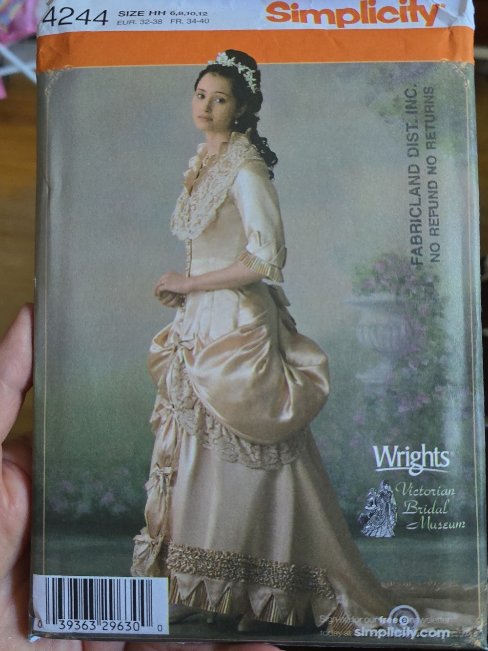 Simplicity 4244 (Victorian Bridal / Bustle Gown)